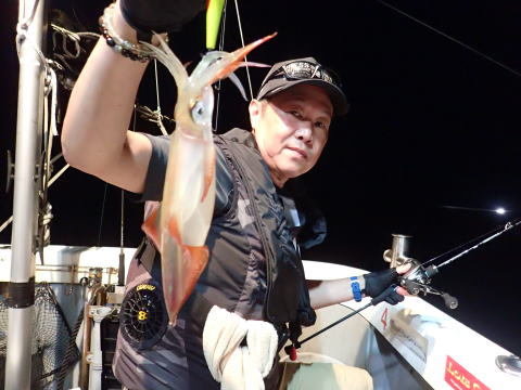 シロイカ(ケンサキイカ)