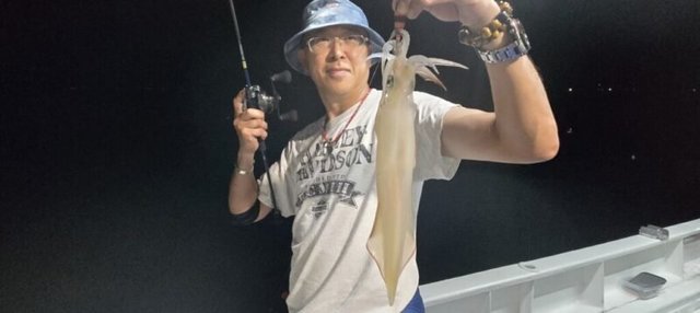 アカイカ(ケンサキイカ)