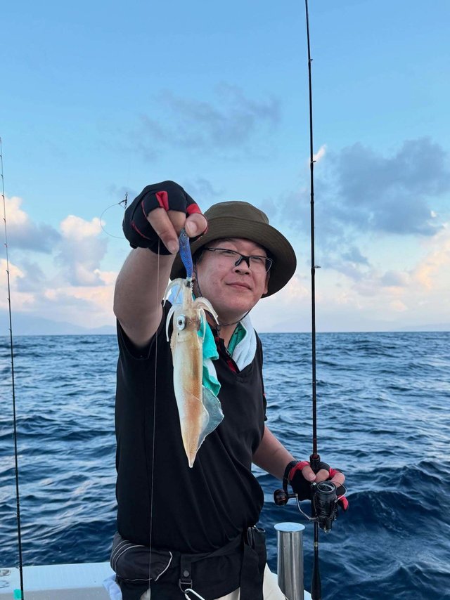 イカ(ケンサキイカ)