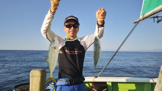 アジ(マアジ)・イナダ(ブリ)