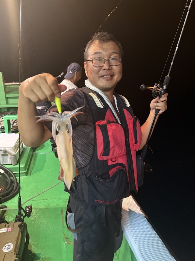 アカイカ(ケンサキイカ)