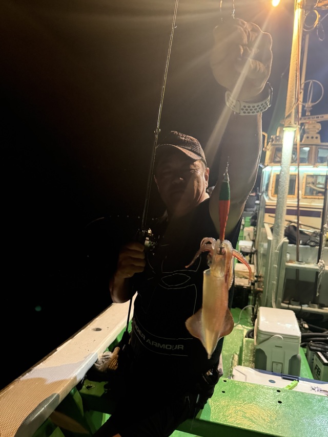 アカイカ(ケンサキイカ)