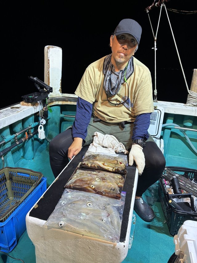 アカイカ(ケンサキイカ)