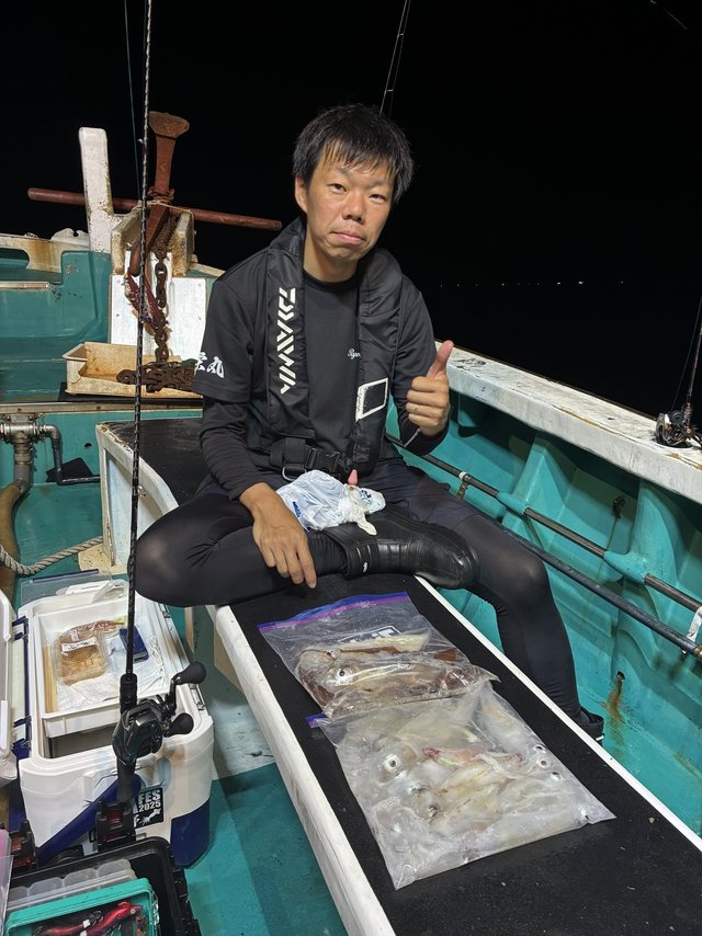 アカイカ(ケンサキイカ)