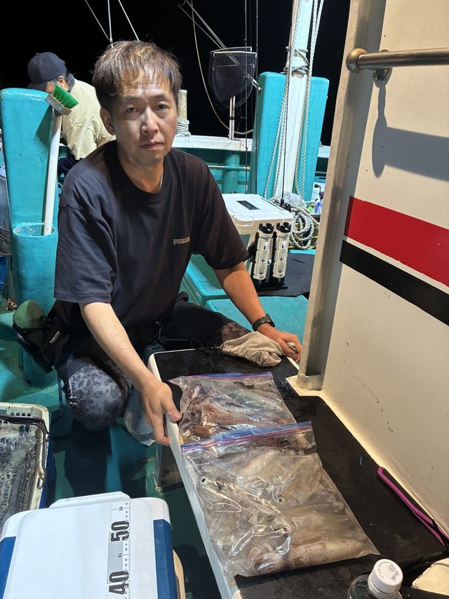 アカイカ(ケンサキイカ)