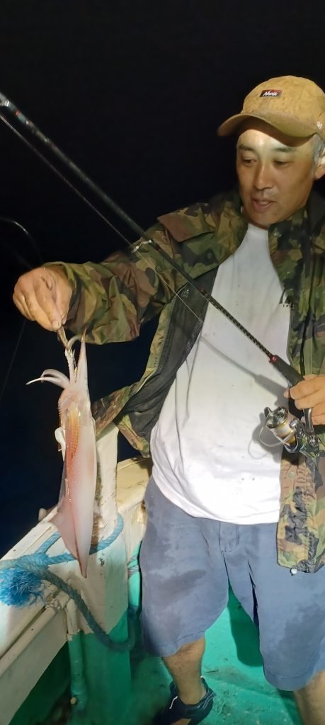 シロイカ(ケンサキイカ)