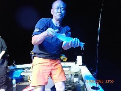 シロイカ(ケンサキイカ)