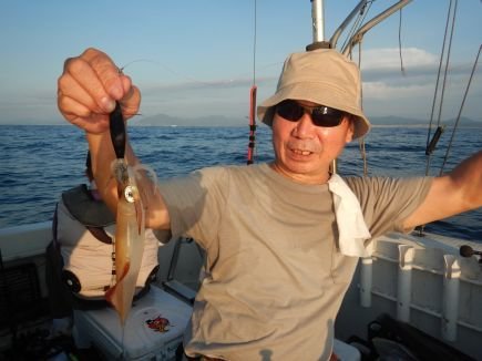 シロイカ(ケンサキイカ)