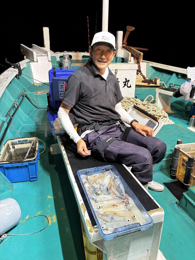 アカイカ(ケンサキイカ)