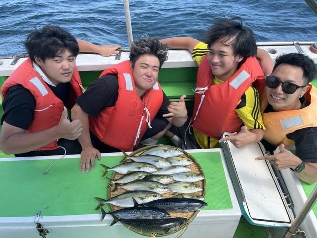 ワカシ(ブリ)・イナダ(ブリ)