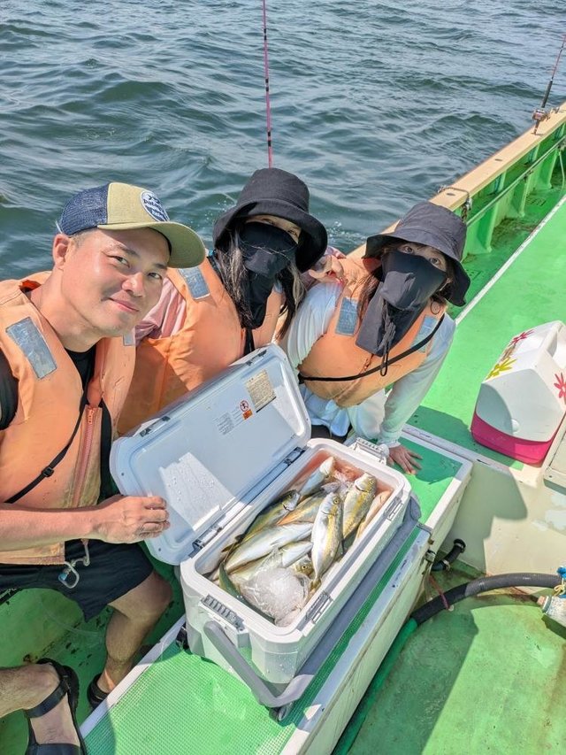 ワカシ(ブリ)・イナダ(ブリ)