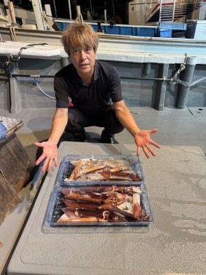 アカイカ(ケンサキイカ)・スルメイカ