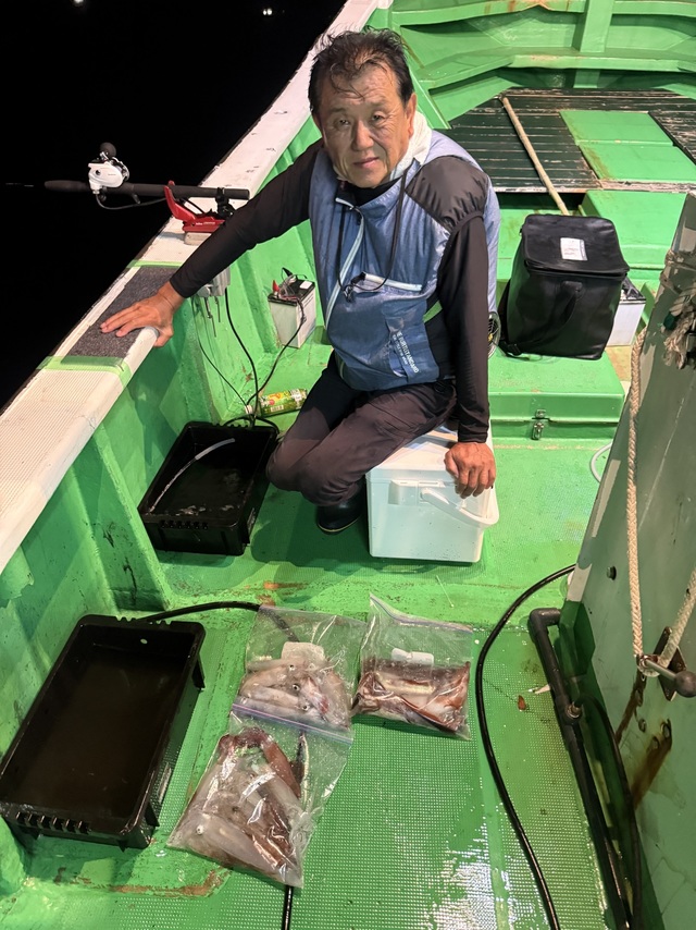 アカイカ(ケンサキイカ)