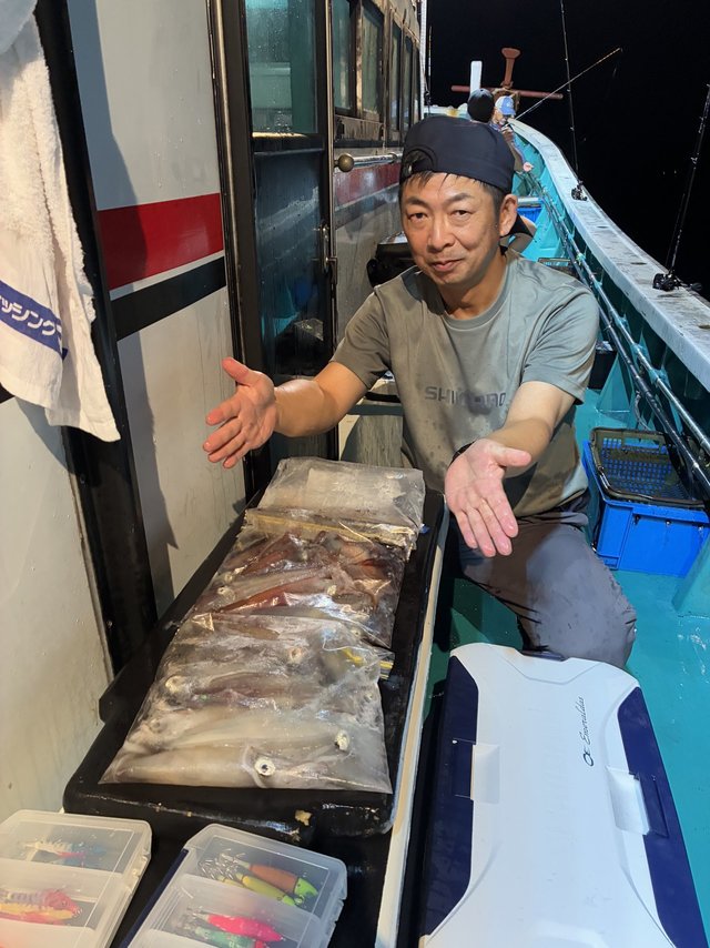 アカイカ(ケンサキイカ)