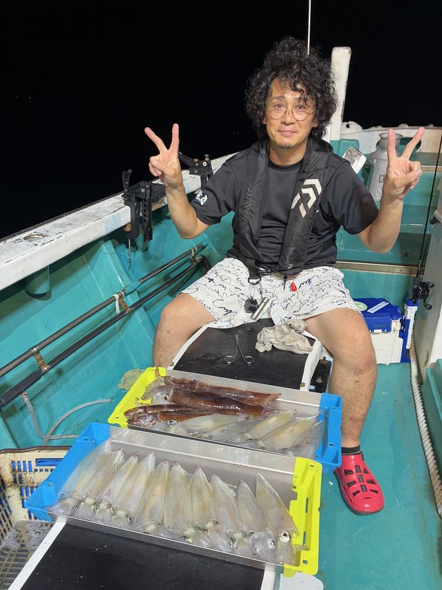 アカイカ(ケンサキイカ)