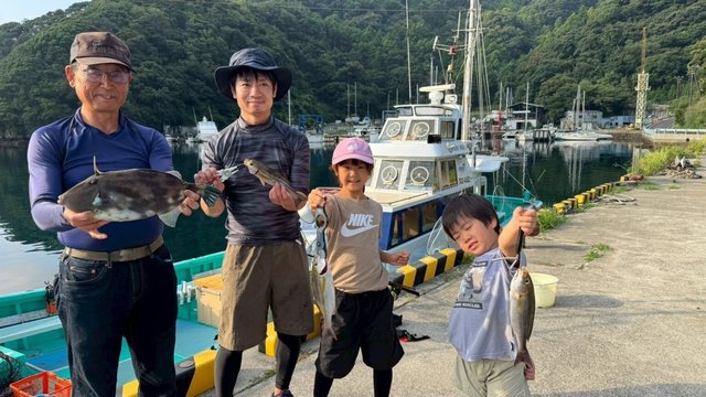 イサキ・ウマズラ(ウマヅラハギ)