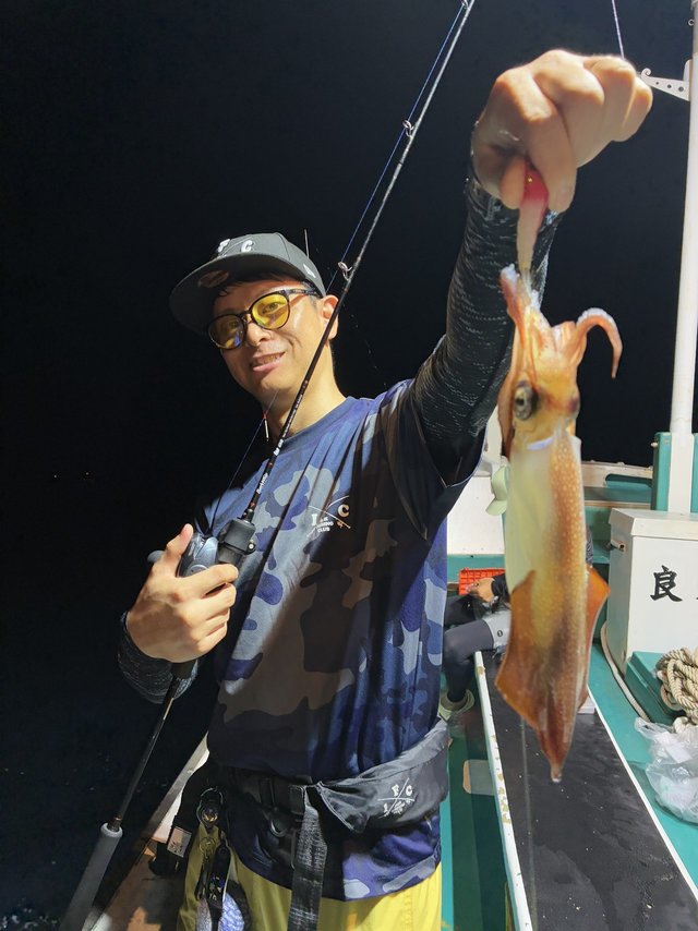 アカイカ(ケンサキイカ)