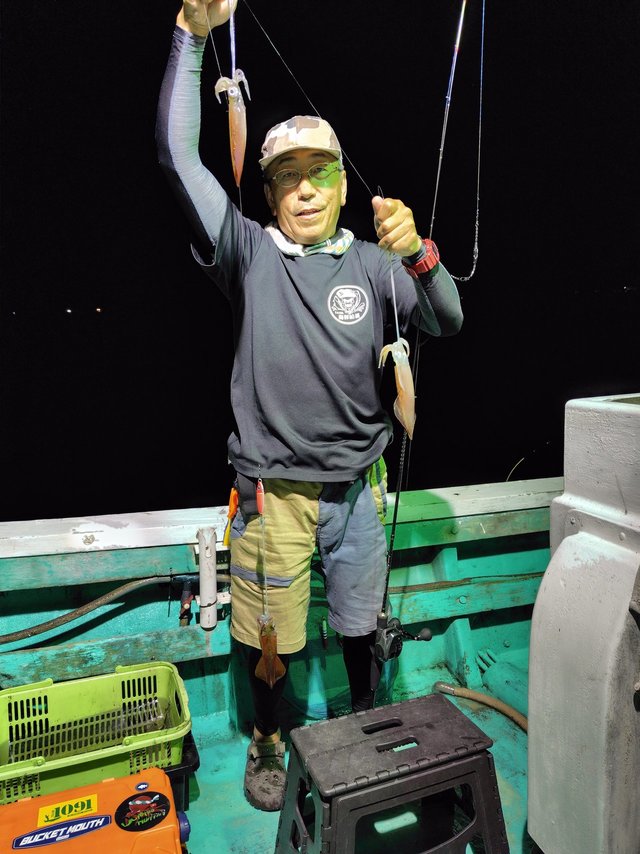 シロイカ(ケンサキイカ)