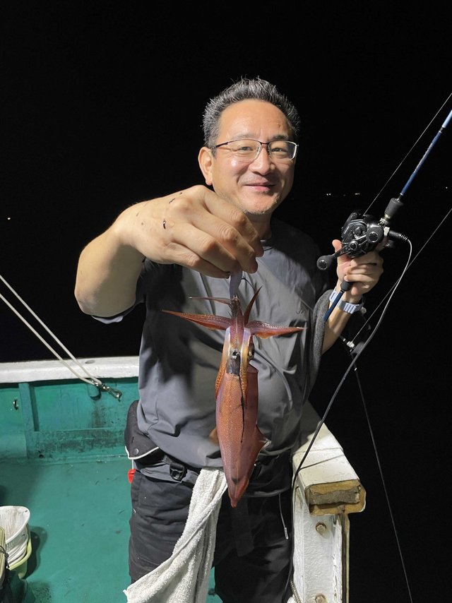 アカイカ(ケンサキイカ)