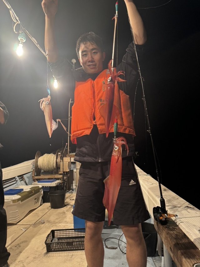 シロイカ(ケンサキイカ)