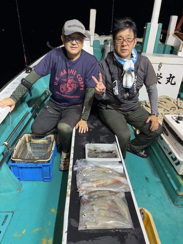 アカイカ(ケンサキイカ)