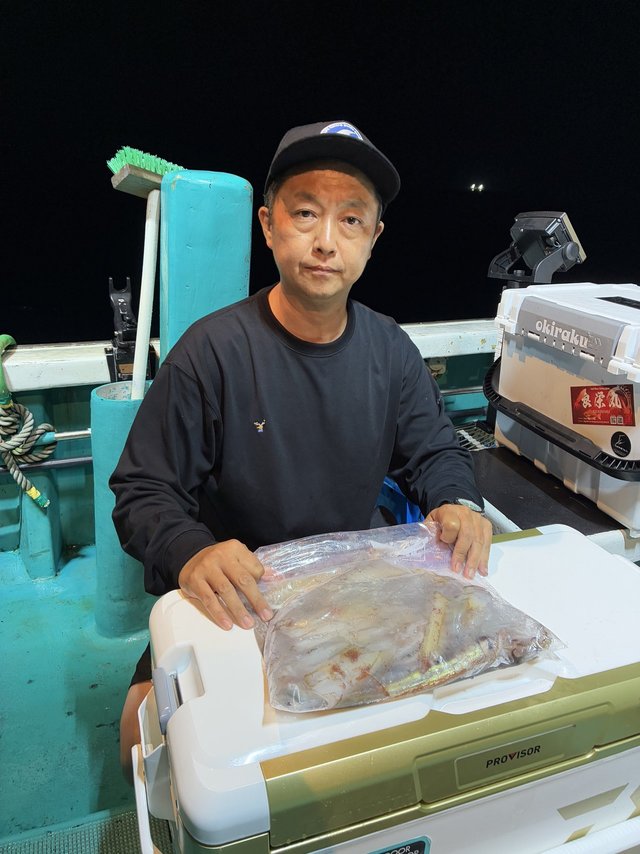 アカイカ(ケンサキイカ)