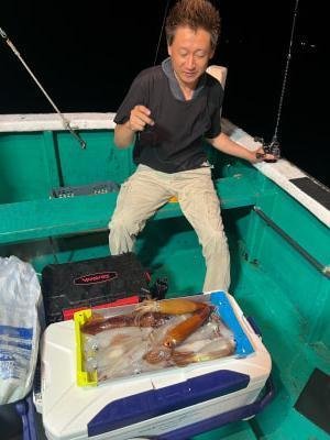 アカイカ(ケンサキイカ)・スルメイカ