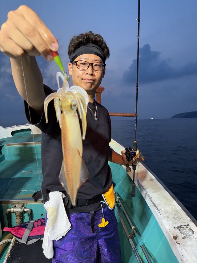 アカイカ(ケンサキイカ)