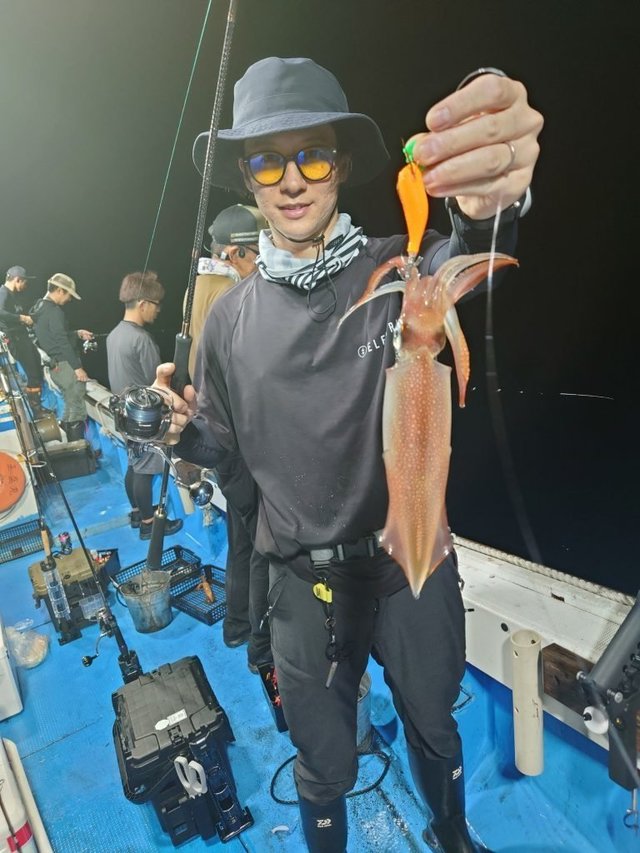 シロイカ(ケンサキイカ)