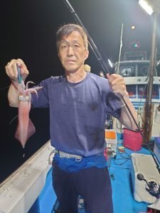 シロイカ(ケンサキイカ)