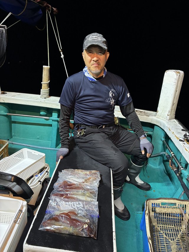 アカイカ(ケンサキイカ)