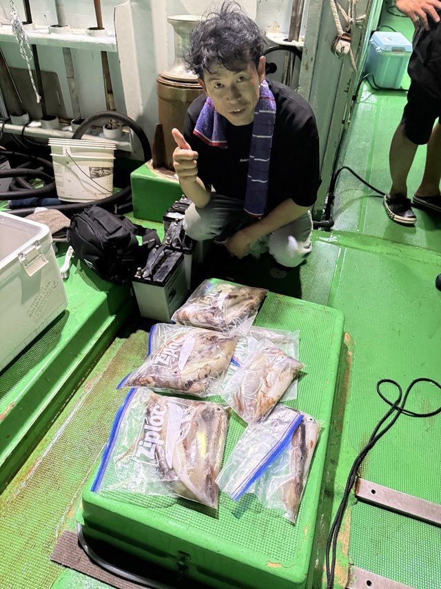 アカイカ(ケンサキイカ)・スルメイカ