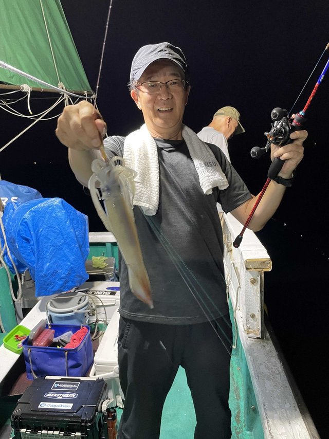 アカイカ(ケンサキイカ)