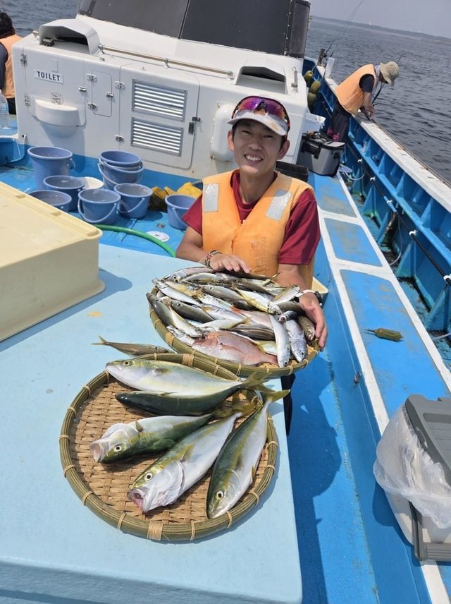 マダイ・ハナダイ(チダイ)・クロダイ・メジナ・アジ(マアジ)・イナダ(ブリ)・ヒラメ・ウマヅラハギ