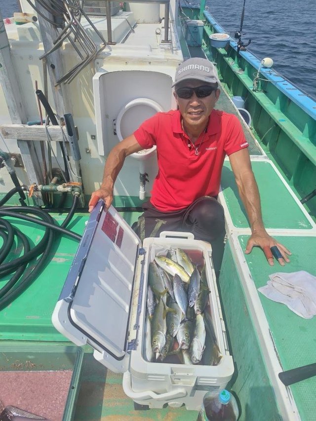 ワカシ(ブリ)・イナダ(ブリ)