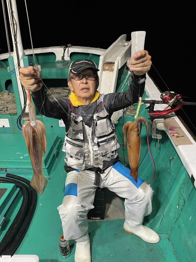 アカイカ(ケンサキイカ)