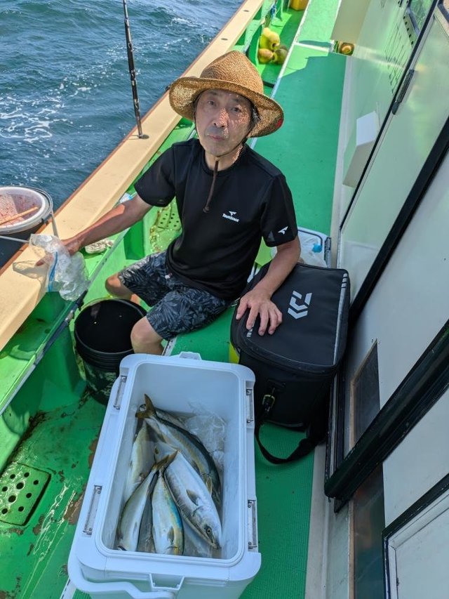 ワカシ(ブリ)・イナダ(ブリ)