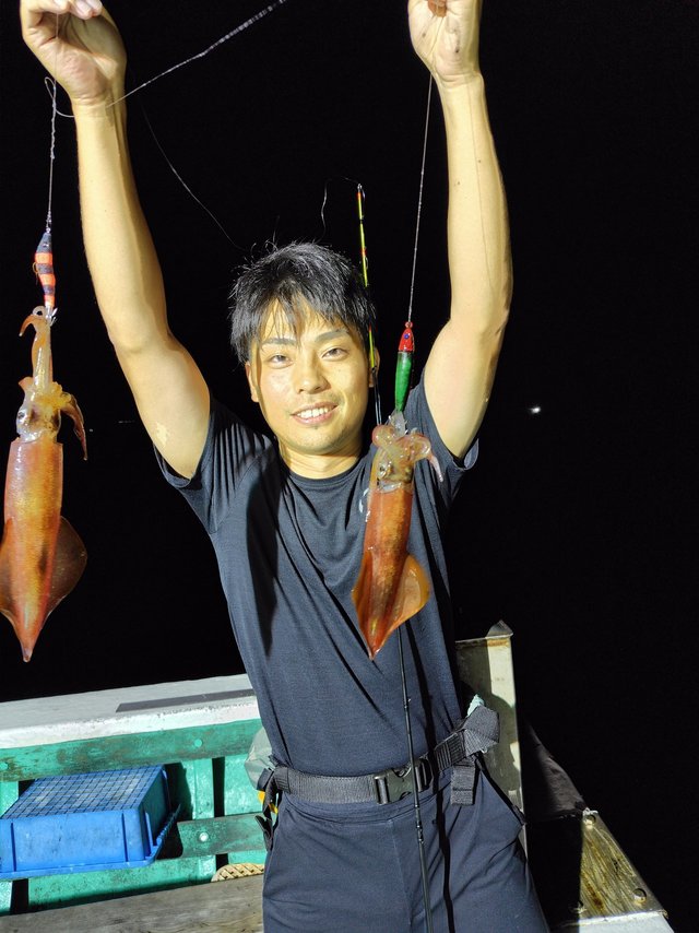 シロイカ(ケンサキイカ)