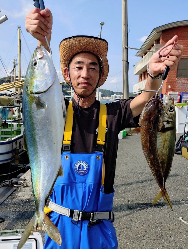 アジ(マアジ)・ワラサ(ブリ)