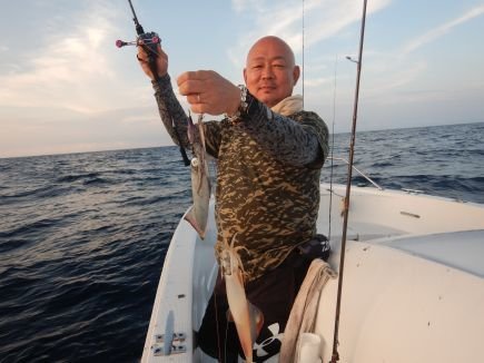 シロイカ(ケンサキイカ)