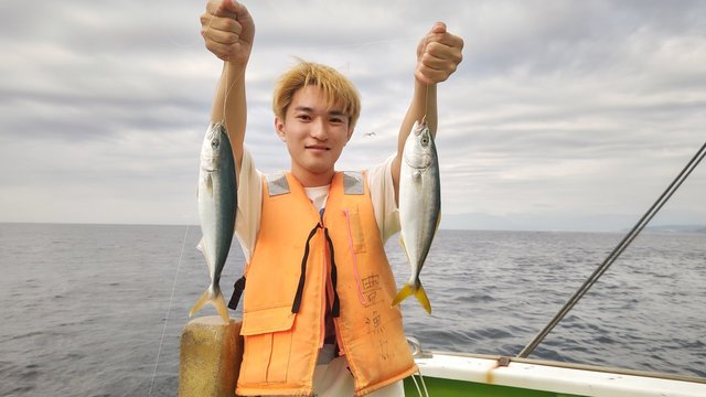 アジ(マアジ)・イナダ(ブリ)