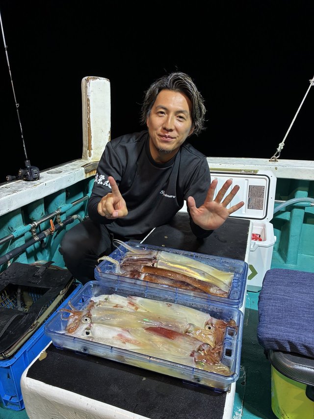 アカイカ(ケンサキイカ)