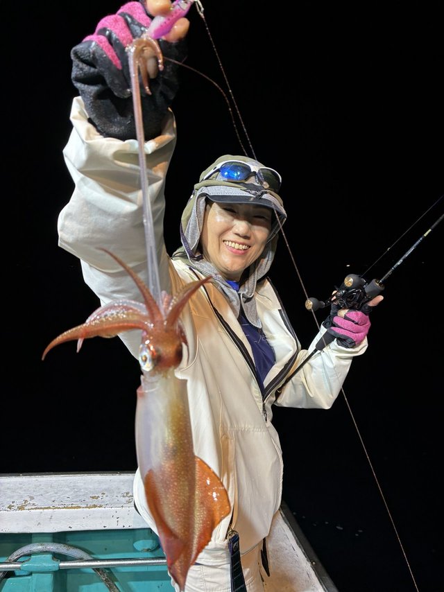 アカイカ(ケンサキイカ)