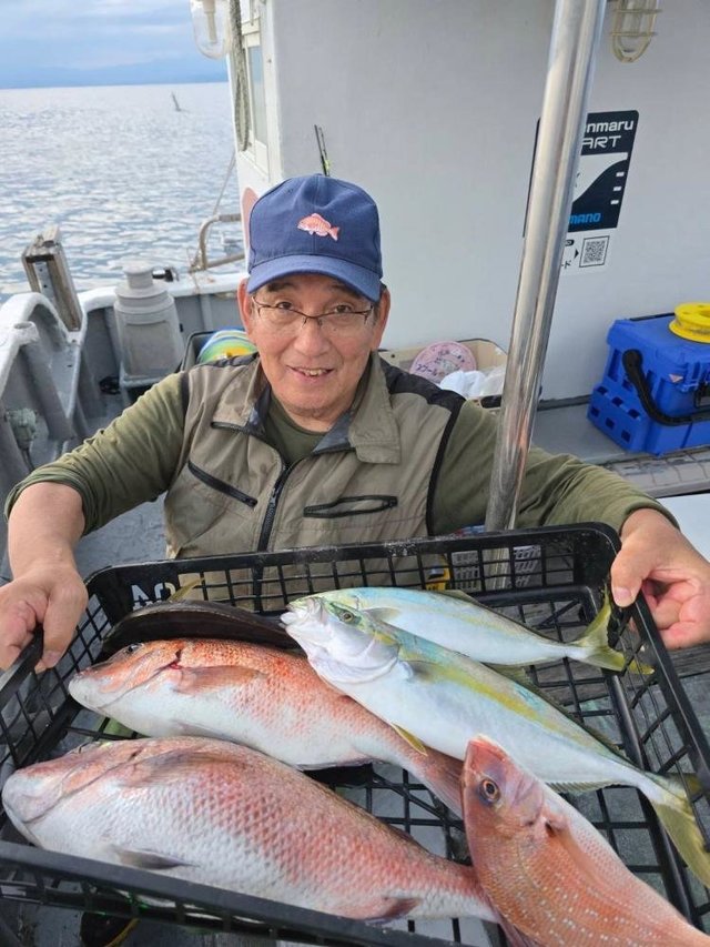 マダイ・イナダ(ブリ)・イサキ・イトヨリ(イトヨリダイ)