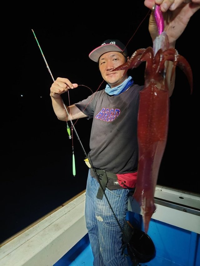 シロイカ(ケンサキイカ)