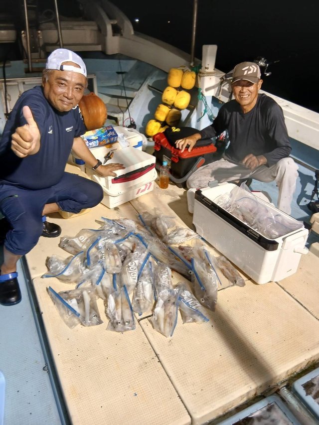 イカ(ケンサキイカ)