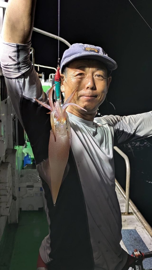 イカ(ケンサキイカ)