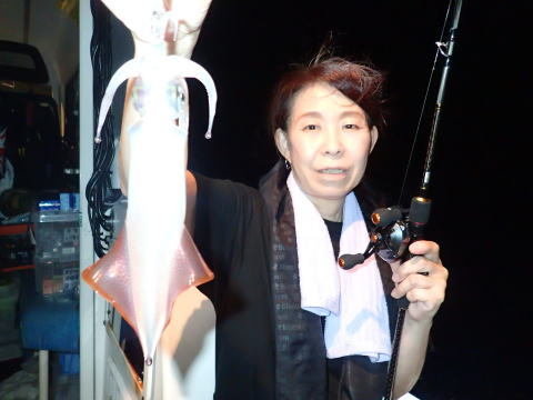 シロイカ(ケンサキイカ)