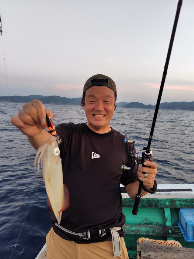 シロイカ(ケンサキイカ)