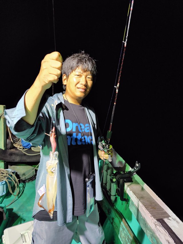 シロイカ(ケンサキイカ)